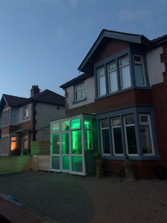 Family Holiday Home Блекпул Екстериор снимка